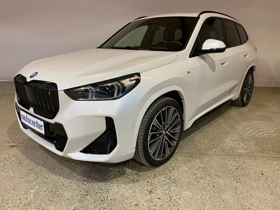 BMW iX1 xDrive30 Fully Charged M-Sport 5d