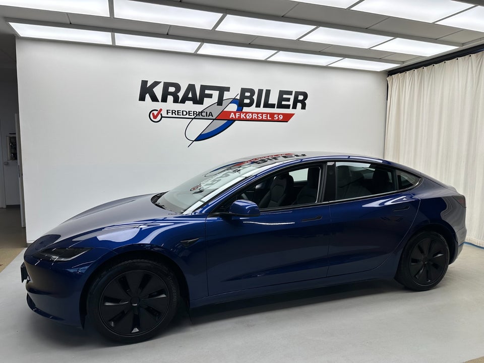 Tesla Model 3 RWD 4d