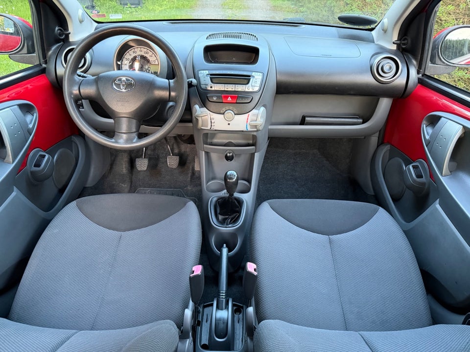 Toyota Aygo 1,0 Plus 5d
