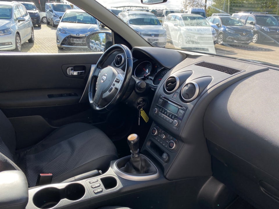 Nissan Qashqai 1,6 dCi Acenta Van 5d