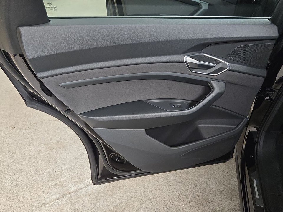 Audi e-tron 50 quattro 5d