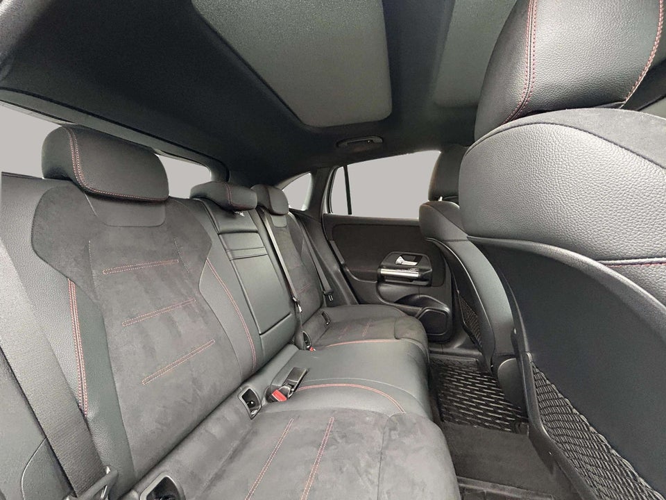 Mercedes EQA300 AMG Line 4Matic 5d