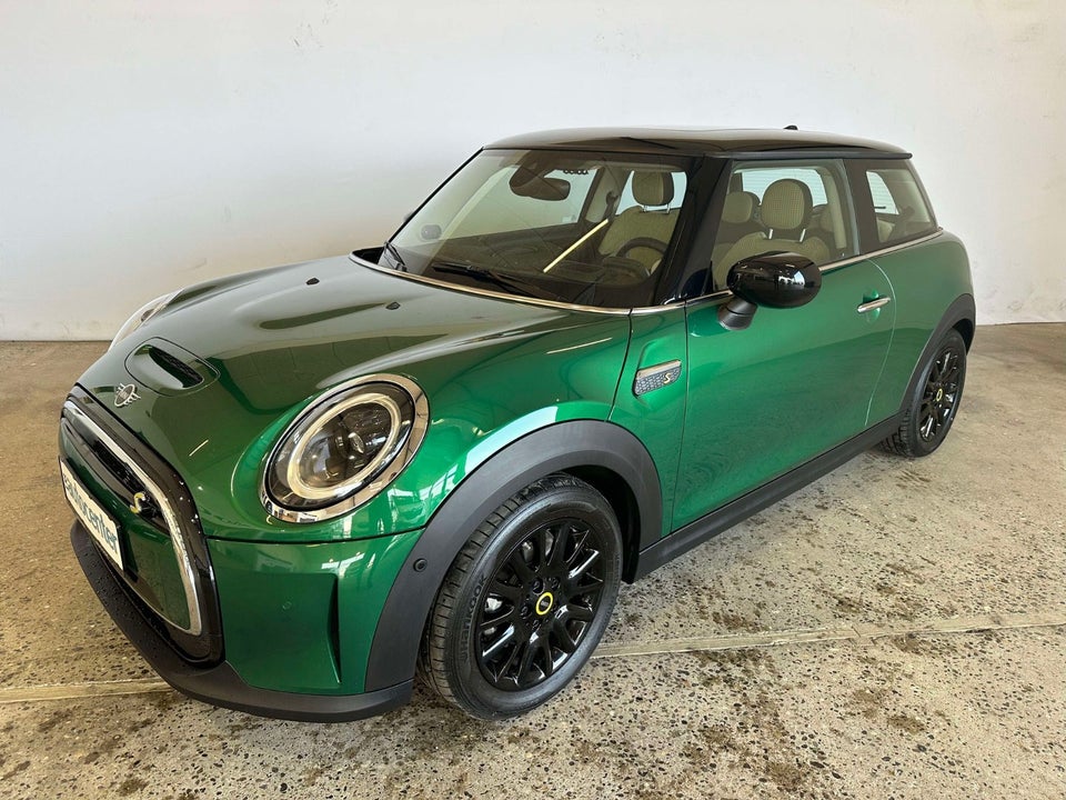 MINI Cooper SE Classic Trim 3d