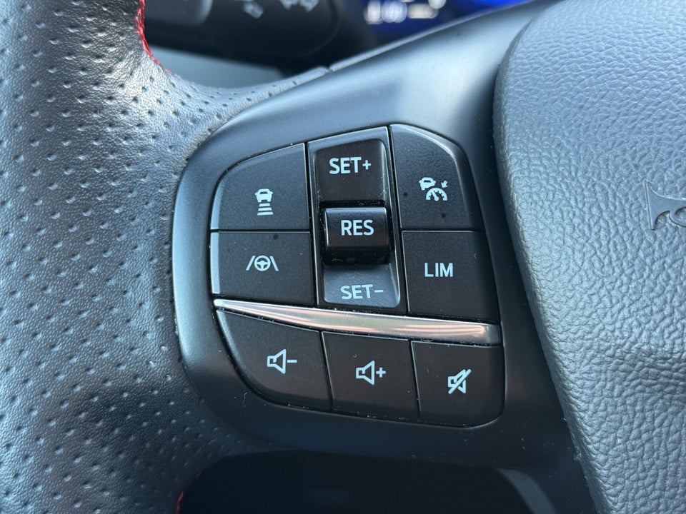 Ford Kuga 2,5 PHEV ST-Line X CVT 5d