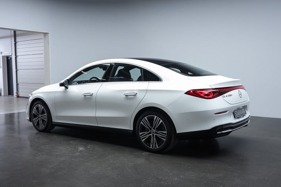 Mercedes CLA250+ EQ Progressive 4d