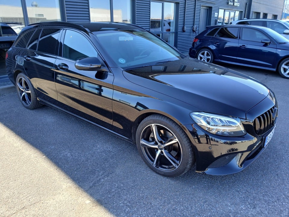 Mercedes C220 d 2,0 Avantgarde stc. aut. 5d