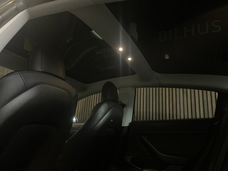 Tesla Model 3 Standard Range+ RWD 4d