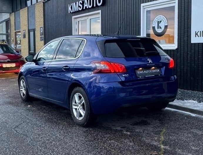 Peugeot 308 1,2 e-THP 130 Allure Sky 5d