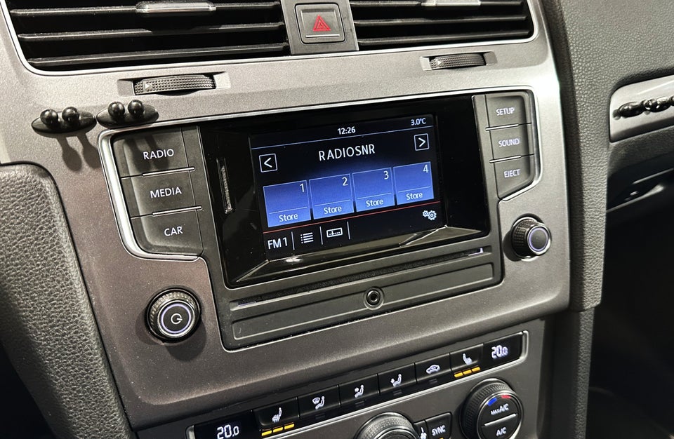 VW Golf VII 1,2 TSi 105 Comfortline BMT 5d