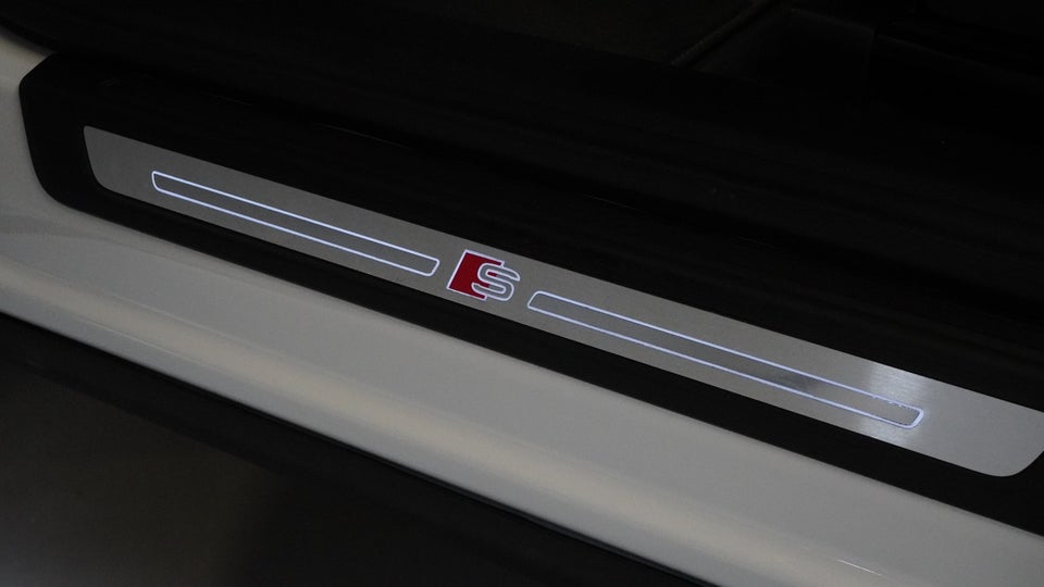Audi Q5 50 TFSi e S-line quattro S-tr. 5d