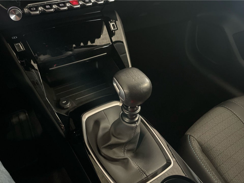 Peugeot 208 1,2 PureTech 100 Allure Pack 5d