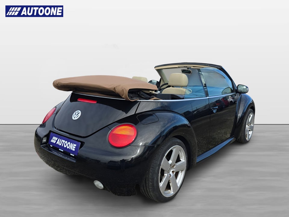 VW New Beetle 1,6 Cabriolet 2d