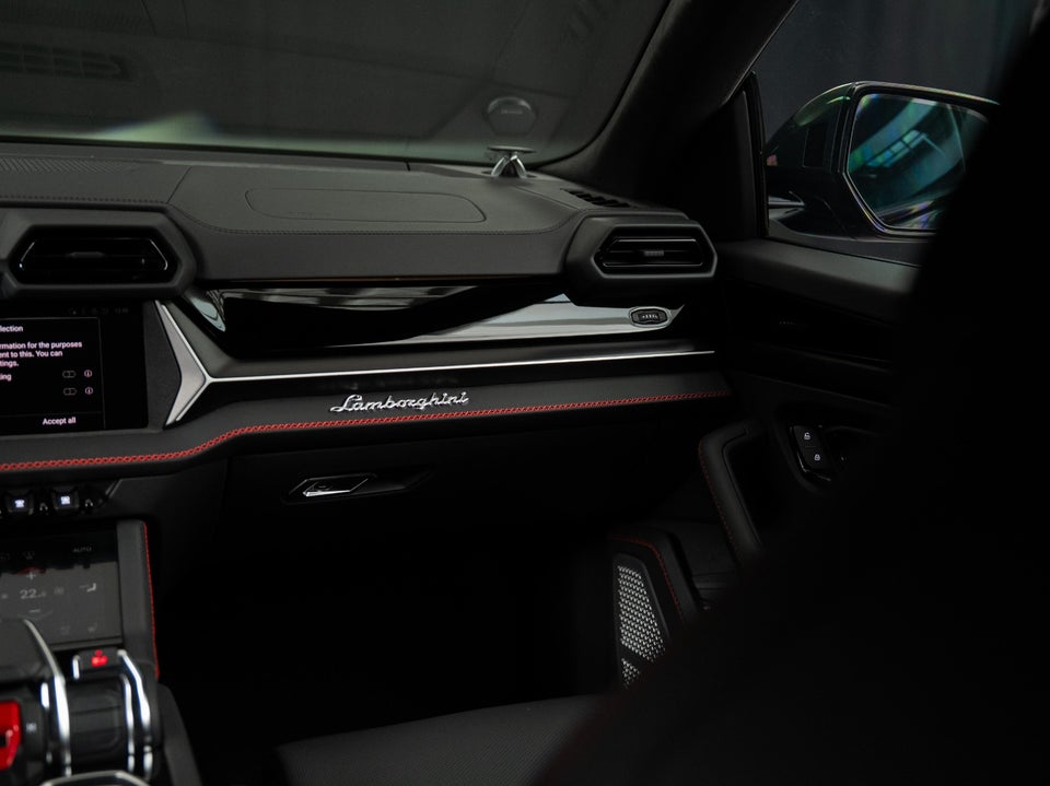 Lamborghini Urus 4,0 SE 5d