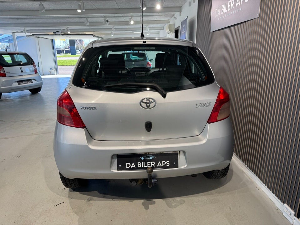 Toyota Yaris 1,3 Sol 5d