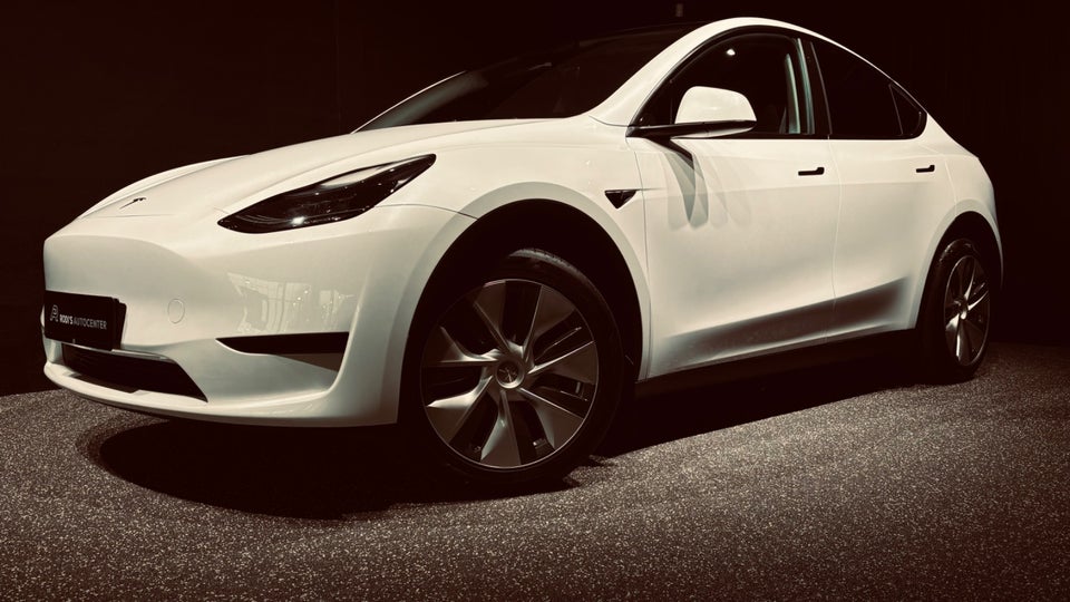 Tesla Model Y RWD 5d