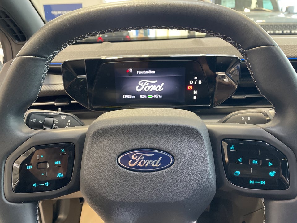 Ford Explorer 77 Premium Extended Range 5d