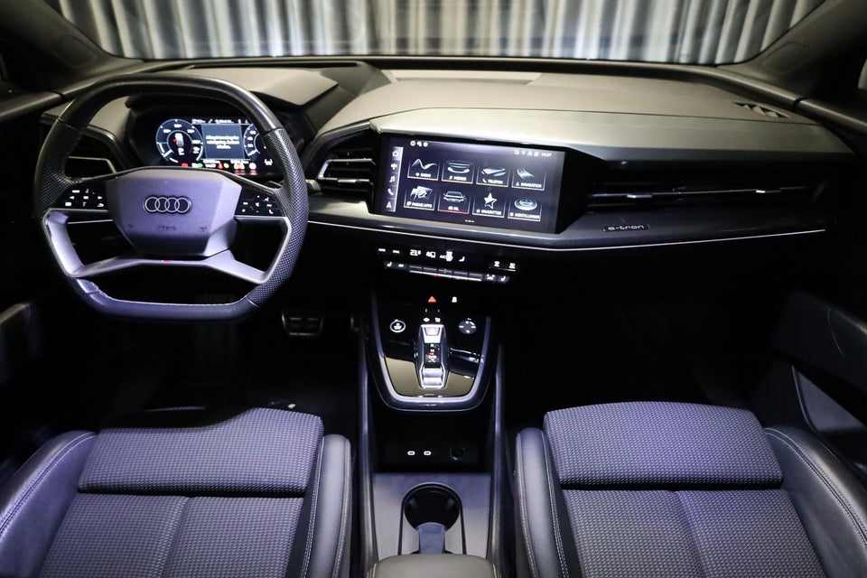 Audi Q4 e-tron 40 S-line 5d