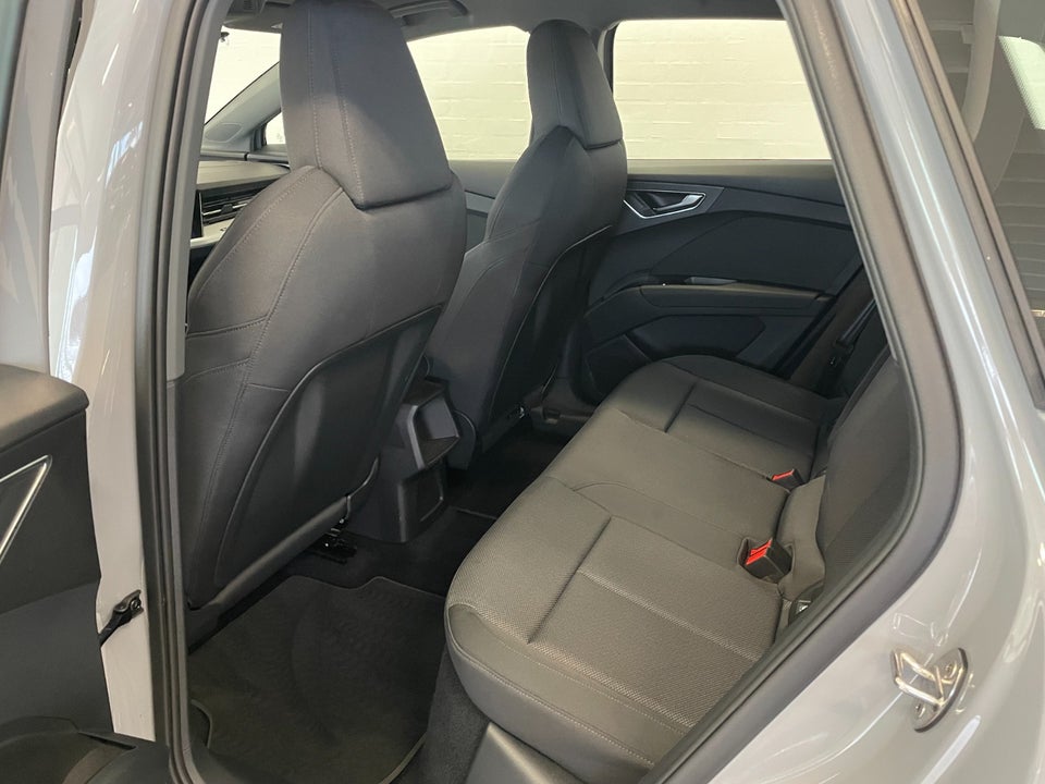 Audi Q4 e-tron 45 Progress quattro 5d