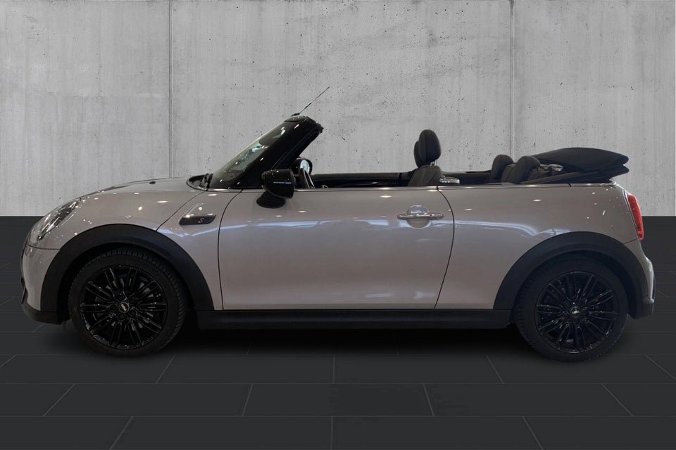 MINI Cooper S 2,0 Essential Cabriolet aut. 2d