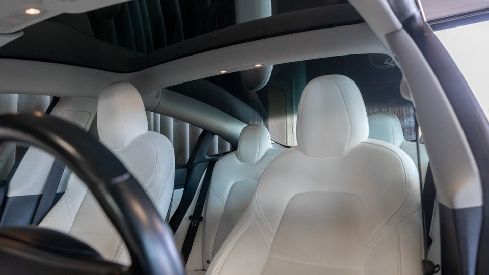 Tesla Model 3 Long Range AWD 4d