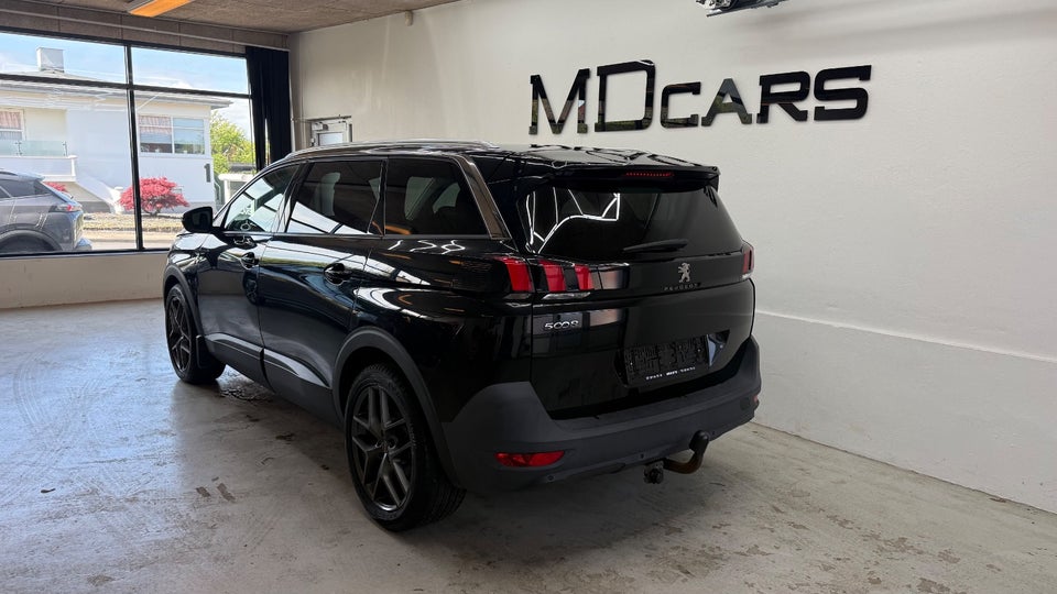 Peugeot 5008 1,2 e-THP 130 Allure 7prs 5d