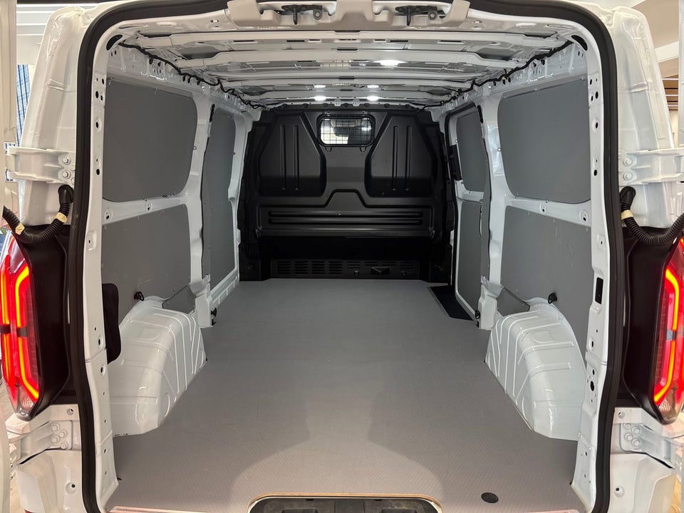 Ford E-Transit Custom 320L 64 Trend