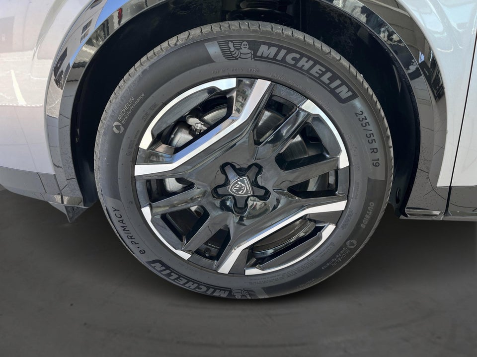 Peugeot e-5008 77 GT 7prs 5d