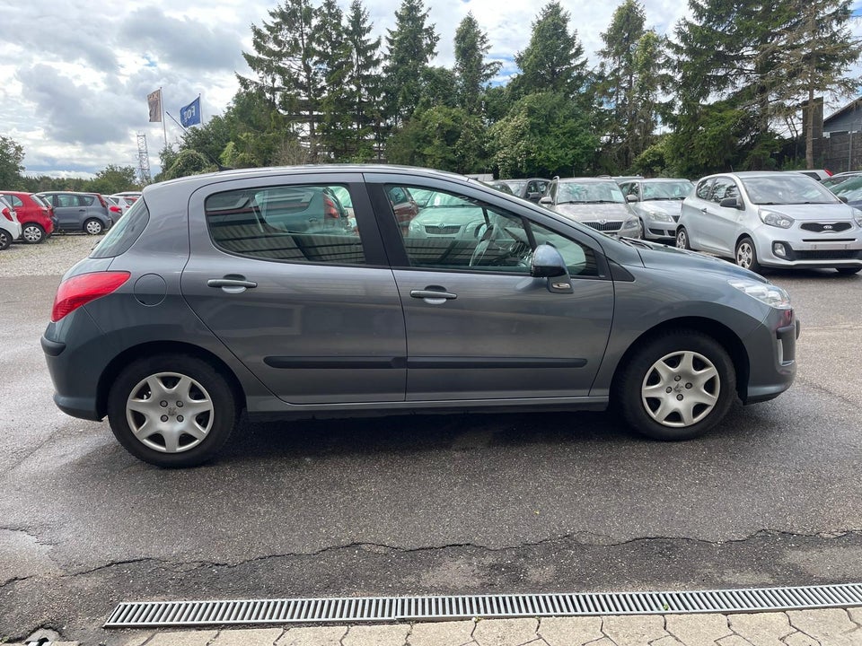 Peugeot 308 1,6 VTi Comfort+ 5d