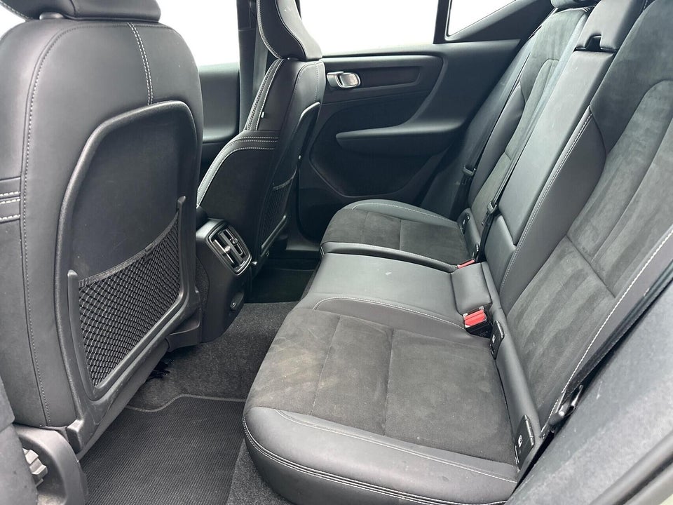 Volvo XC40 P6 ReCharge Plus 5d