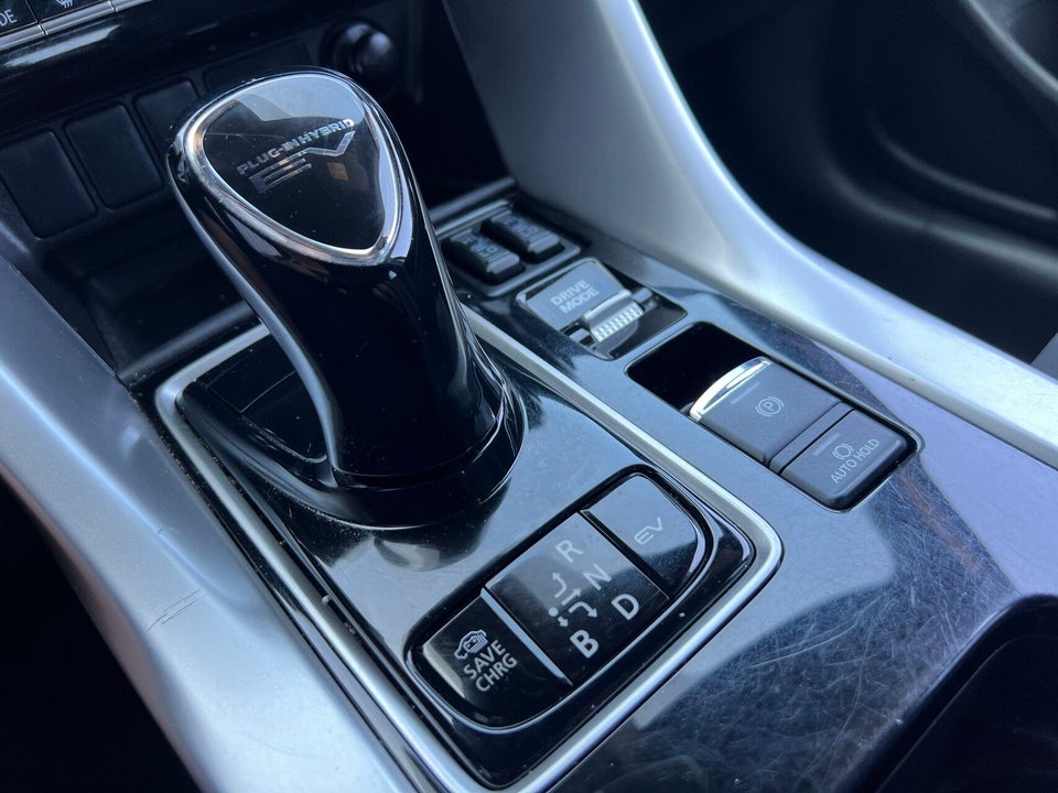 Mitsubishi Eclipse Cross 2,4 PHEV Nordic CVT 4WD 5d