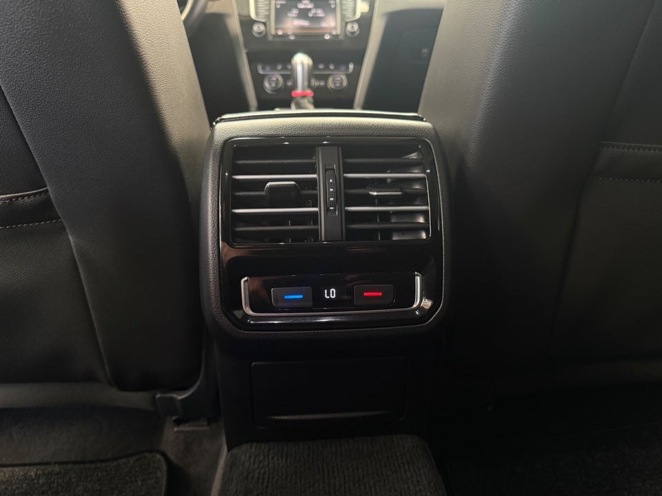 VW Passat 2,0 TDi 240 Highline Variant DSG 4Motion 5d