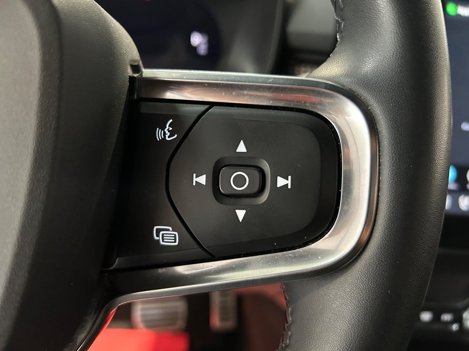 Volvo XC40 P8 ReCharge Twin Plus 5d