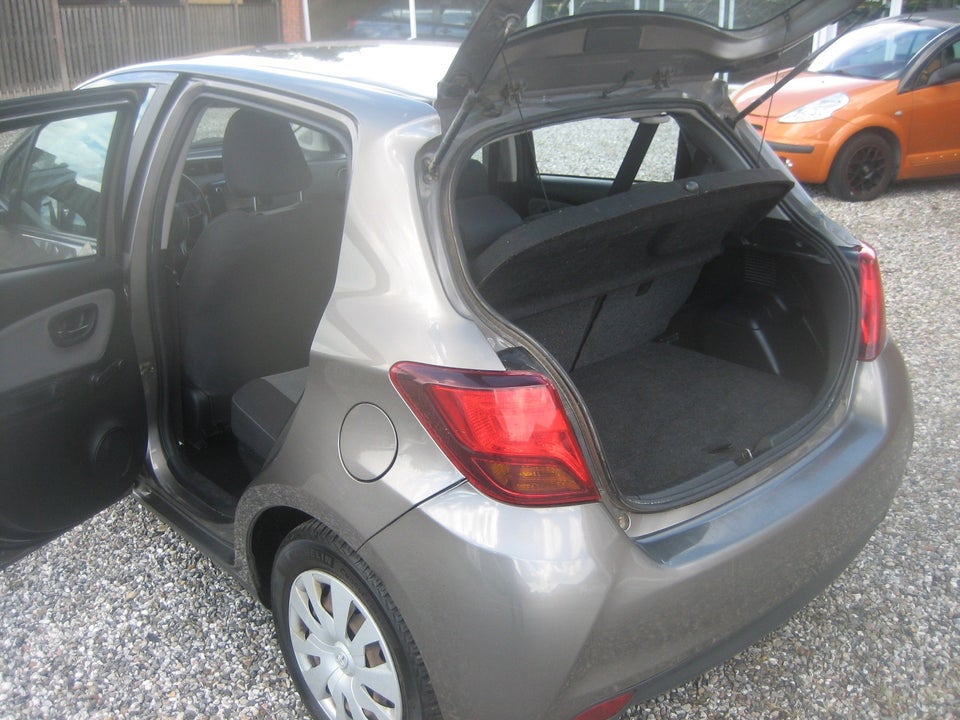 Toyota Yaris 1,5 Hybrid H2 e-CVT 5d