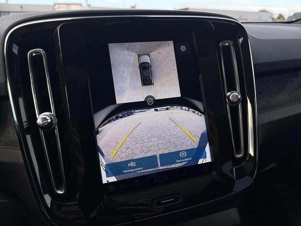 Volvo EC40 Extended Range Black Edition 5d