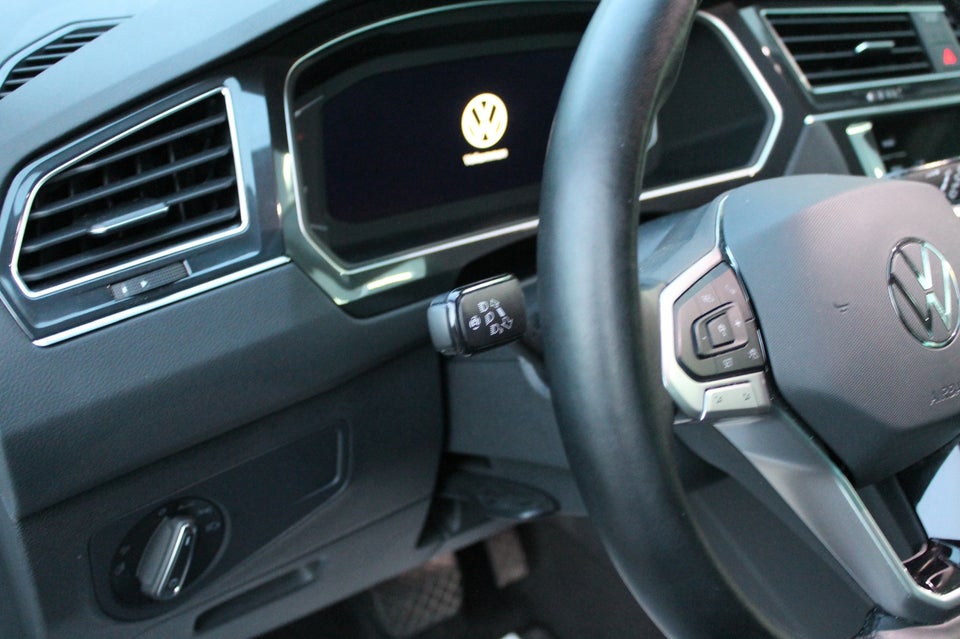 VW Tiguan 2,0 TDi 150 Elegance DSG Van 5d