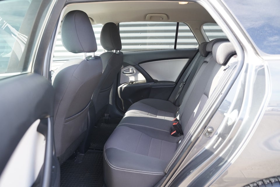 Toyota Avensis 1,8 VVT-i T2 Premium Touring Sports MDS 5d