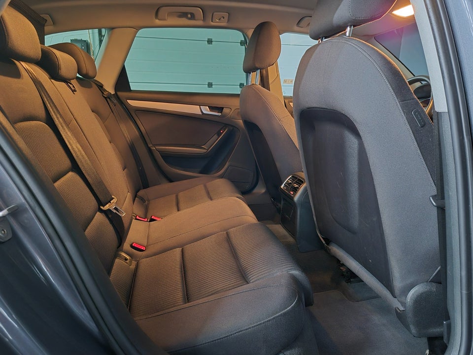 Audi A4 2,0 TDi 136 Ultra S-line Avant 5d