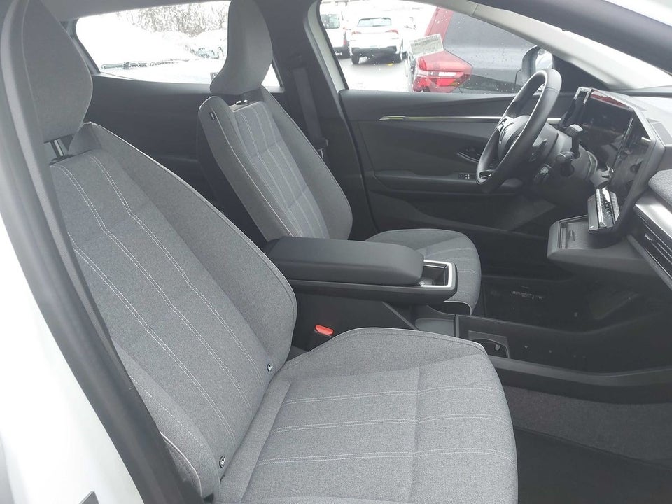 Renault Megane E-Tech 40 Equilibre 5d