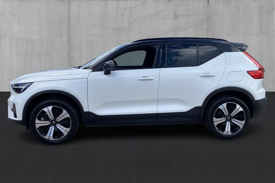 Volvo XC40 ReCharge Twin Plus 5d