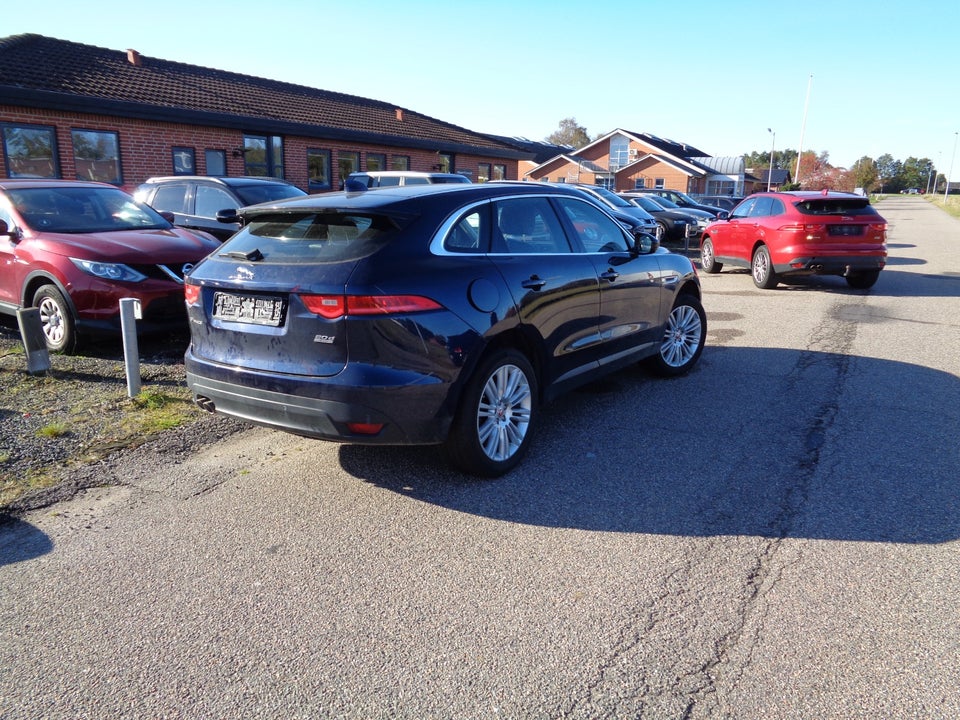 Jaguar F-Pace 2,0 D180 Pure aut. AWD 5d