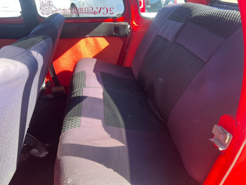 Citroën 2CV 0,6  4d