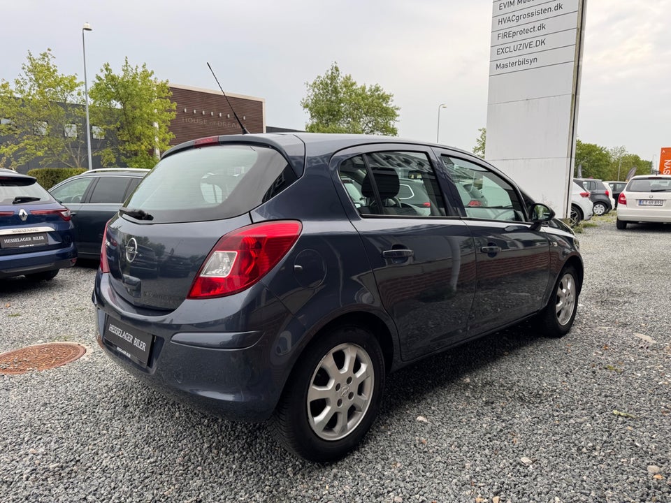 Opel Corsa 1,2 16V Enjoy 5d