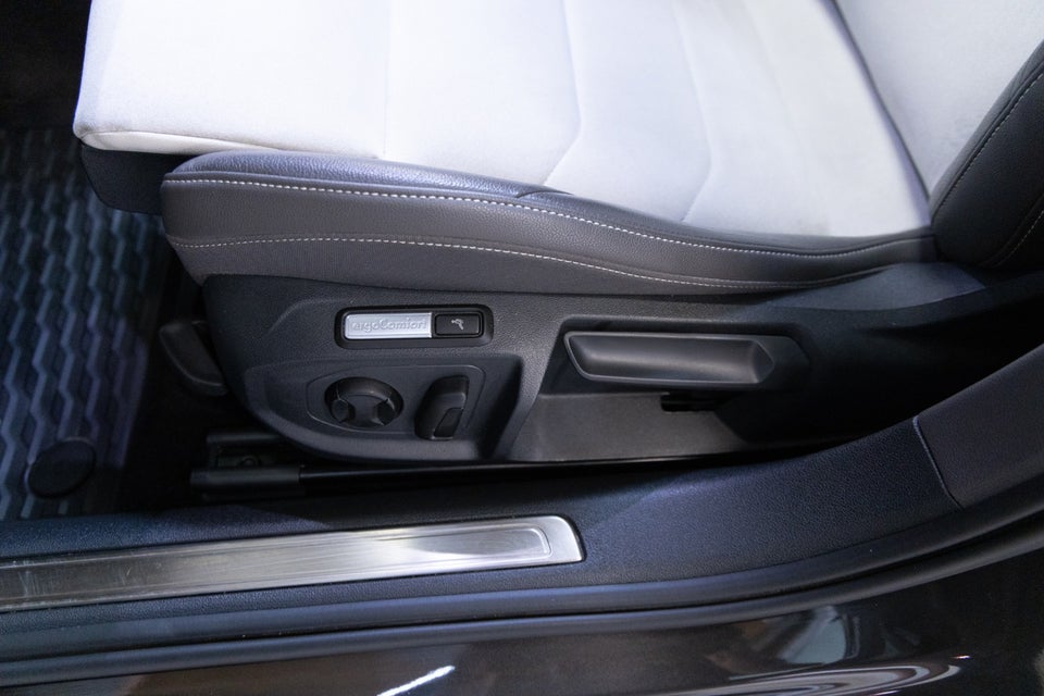 VW Arteon 1,4 eHybrid Elegance DSG 4d