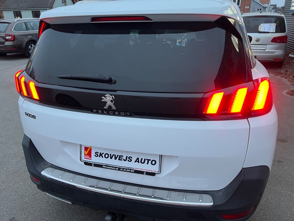 Peugeot 5008 1,5 BlueHDi 130 Allure EAT8 7prs 5d