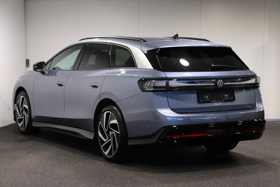 VW ID.7 77 Pro Tourer 5d