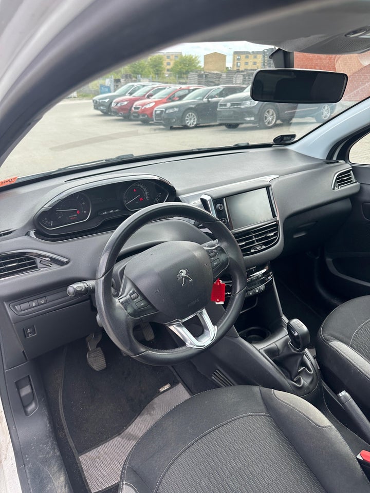 Peugeot 208 1,6 BlueHDi 100 Active 5d