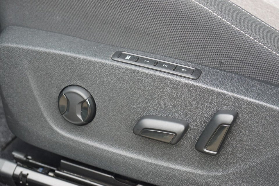 Skoda Enyaq 80 iV Lodge 5d