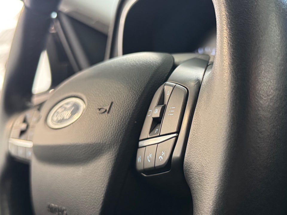 Ford Focus 1,0 EcoBoost Titanium 5d