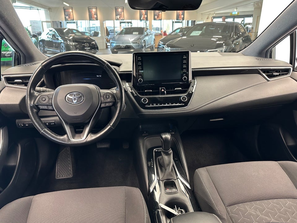 Toyota Corolla 1,8 Hybrid Active Smart Touring Sports MDS 5d