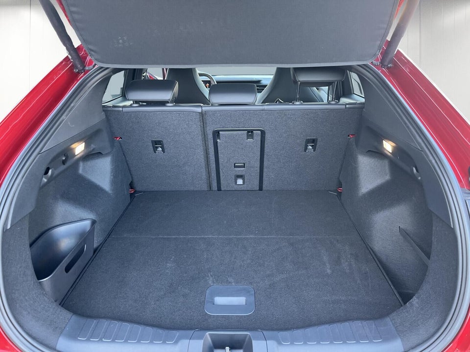 Ford Capri 77 Premium Extended Range 5d